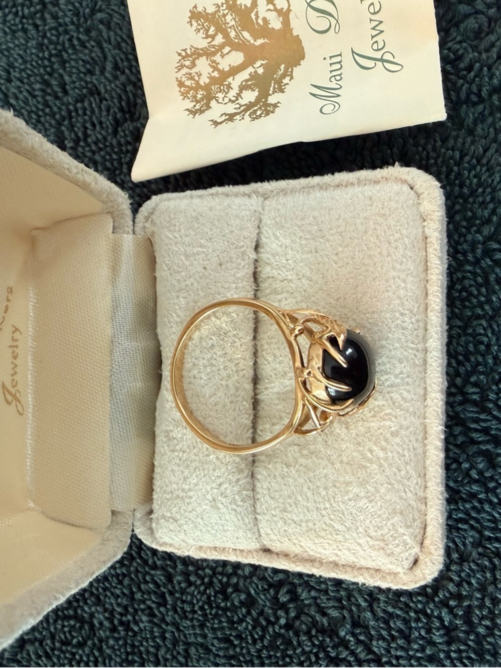 Maui Divers Hawaiian Black Coral 14ct Gold Ring - Picture 2 of 5